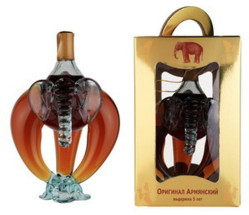 Brandy Slon 5 rokov 0,5L 40% PROSHYAN 