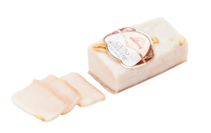 detail Špek s cesnakom SMK cca 300g