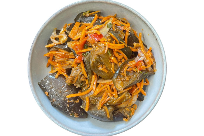 detail Nakladaný baklažán s cesnakom Limbo Food