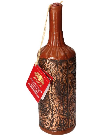 detail Červené polosladké víno 0,75L Suliko Alazani Valley