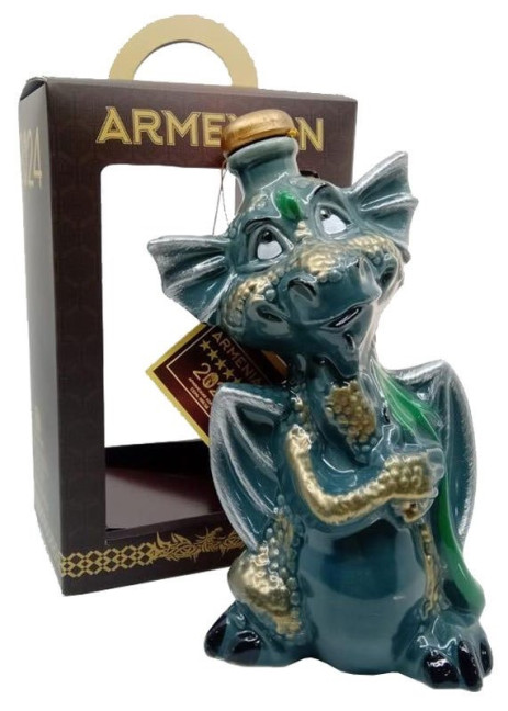 detail Brandy Drak 5 rokov 0,5L 40% PROSHYAN                                                