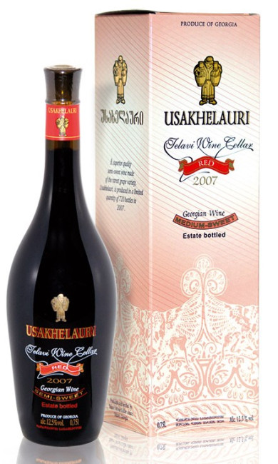 detail Červené polosladké víno Usakhelauri 0,75 l Marani